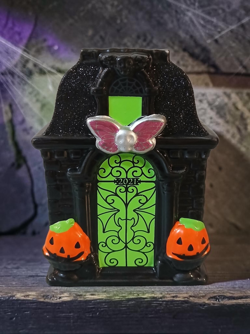 Black Halloween Haunted Soap Holder with Green Door and Orange Pumpkins